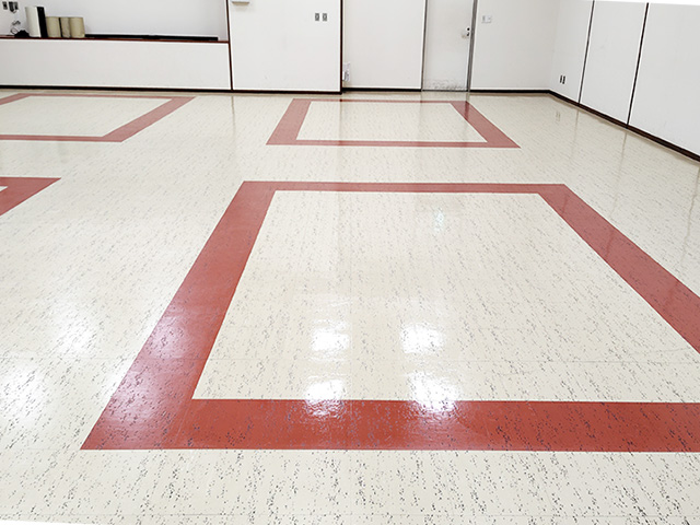 床剥離洗浄ワックス作業