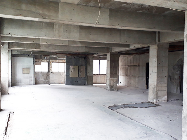 テナントビルのスケルトン工事